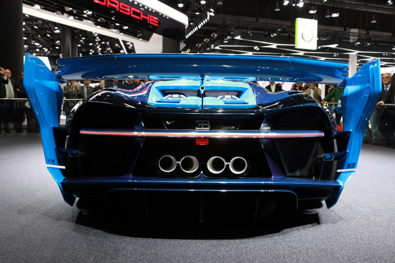 Illustration for article titled Bugatti's Awesome Virtual Concept Looks Real Enough To Race Offline